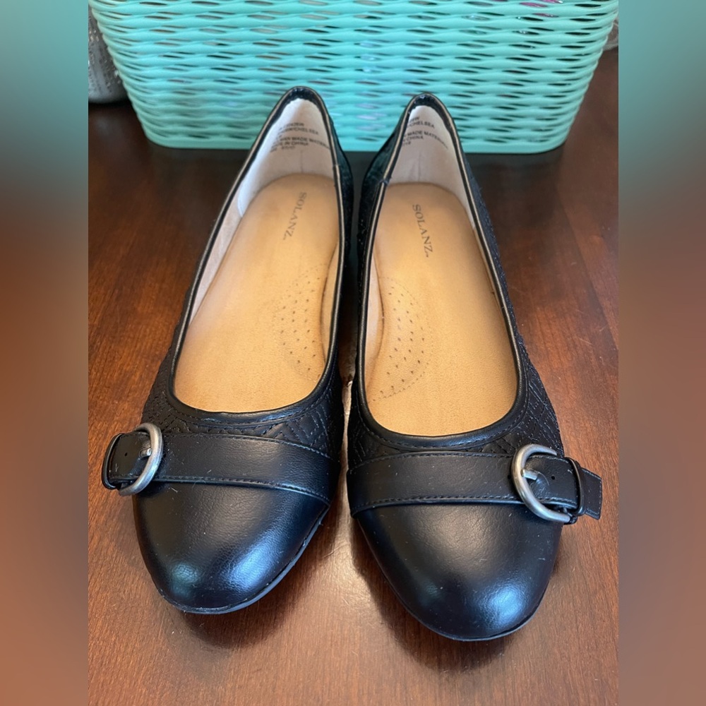 Solanz Chelsea Black Quilt Flats - Picture 2 of 7